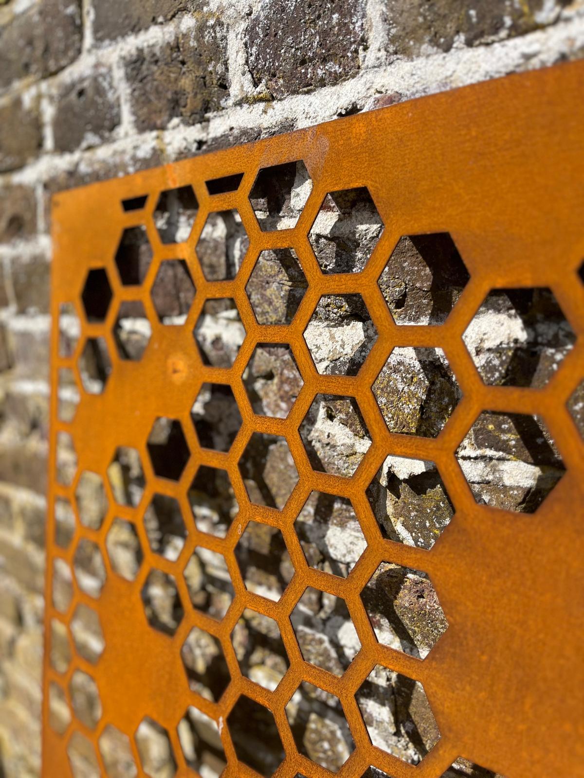 Corten Steel metal Wall Mounted Mini Hexagon Honeycomb Pattern Decorative Garden Panel Screen Wall Art 1200 - 2400mm