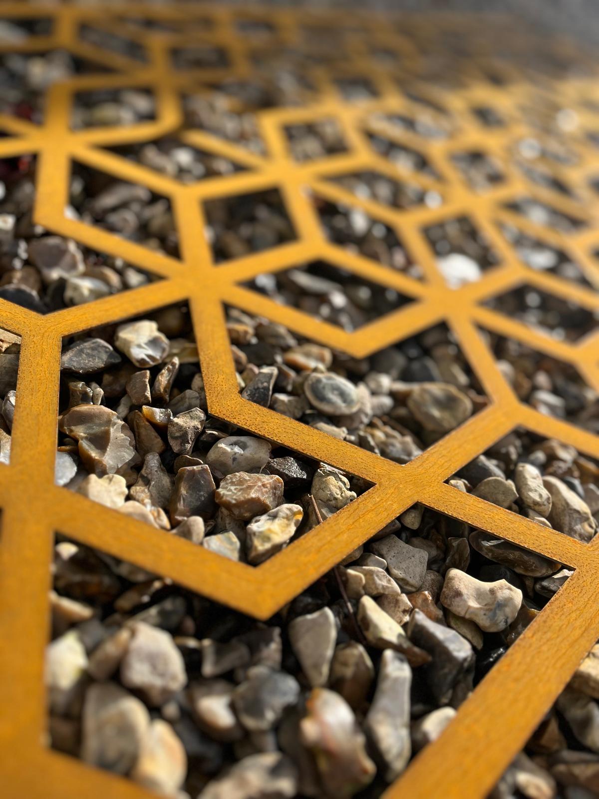Corten Steel metal Wall Mounted Geohex Hexagon Cube Pattern Decorative Garden Panel Screen Wall Art 1200 - 2400mm