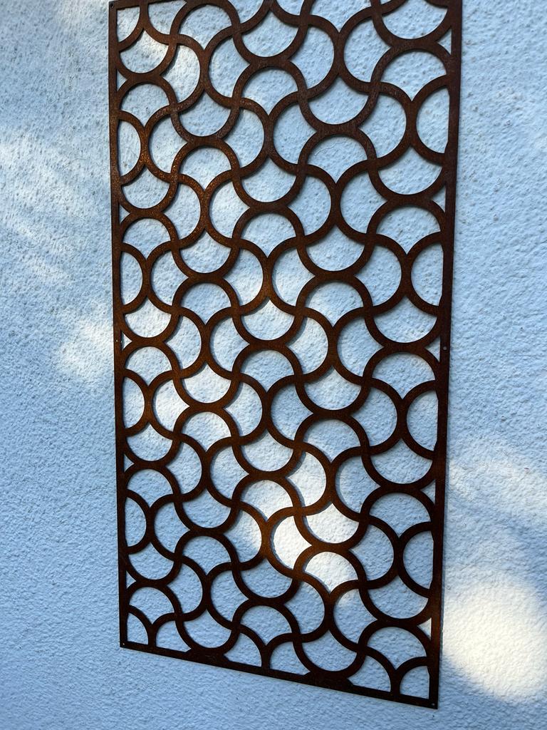 Corten Steel Wall Mounted Scalloped Decorative Garden Panel Screen Wall Art 1200 - 2400mm