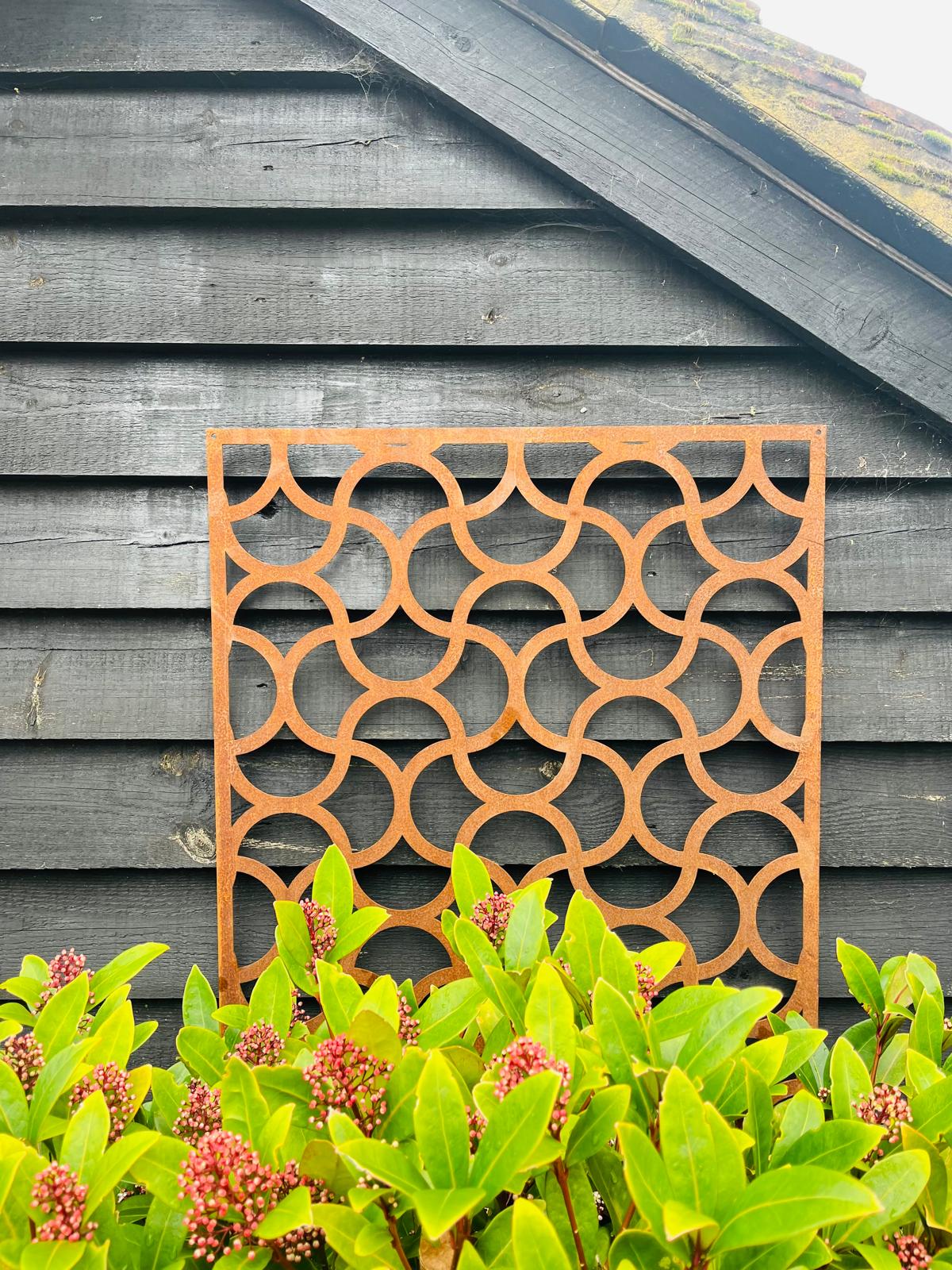 Corten Steel Wall Mounted Scalloped Decorative Garden Panel Screen Wall Art 1200 - 2400mm