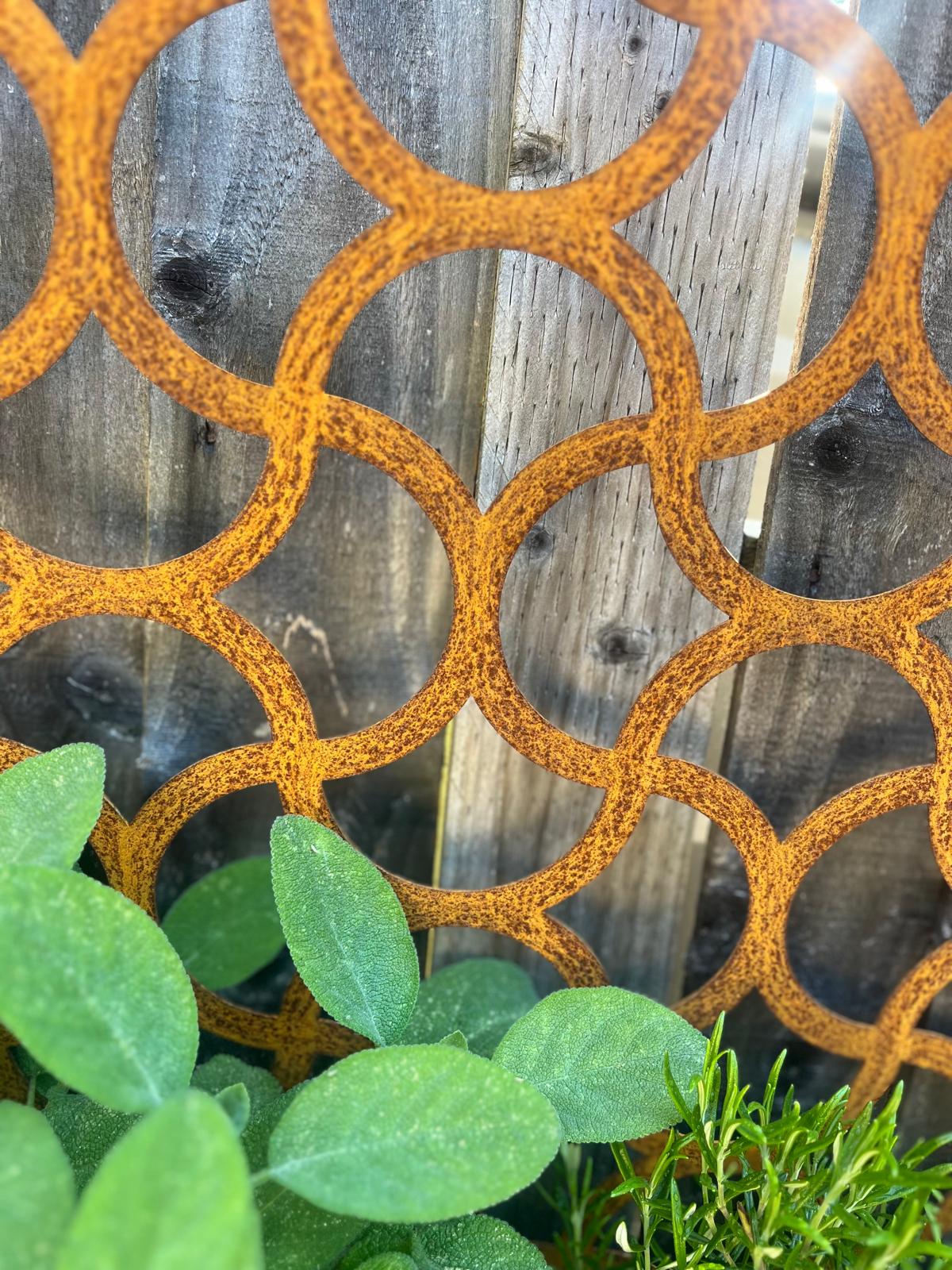 Corten Steel Wall Mounted Scalloped Decorative Garden Panel Screen Wall Art 1200 - 2400mm
