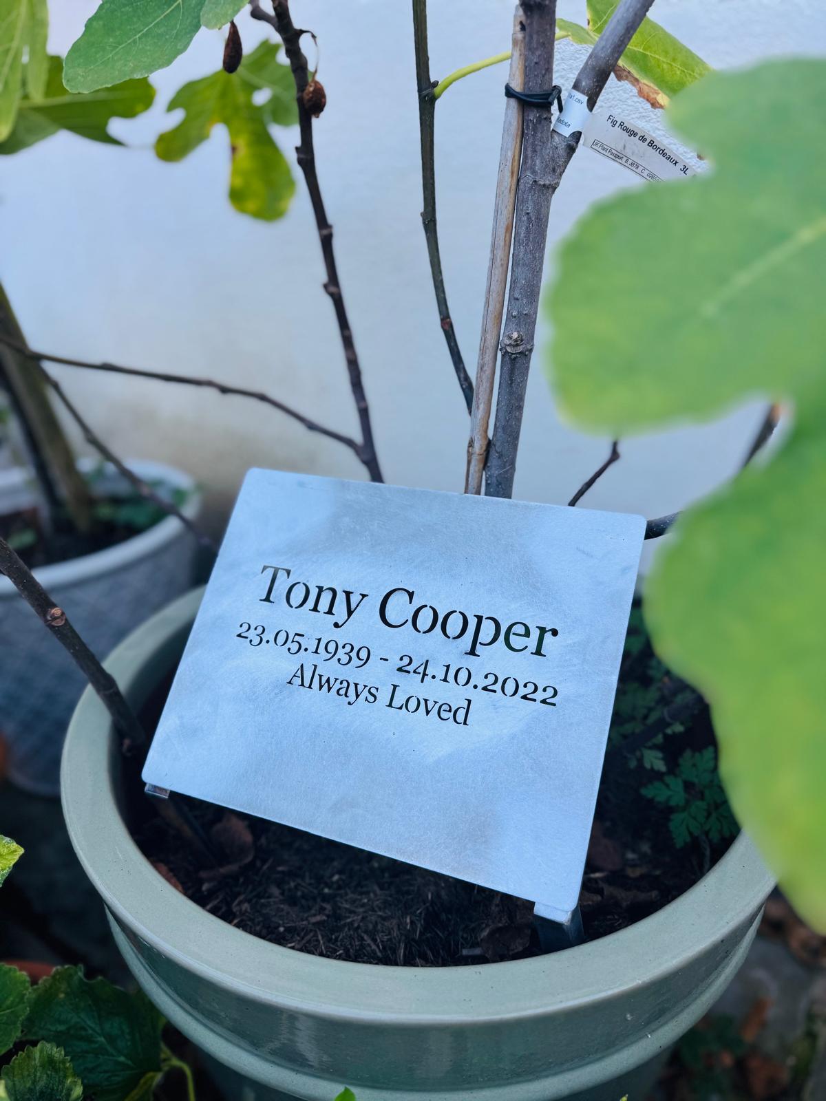 Corten Steel angled Memorial Sign Grave Marker Plaque with ground stakes 200 x 250mm bespoke sizes